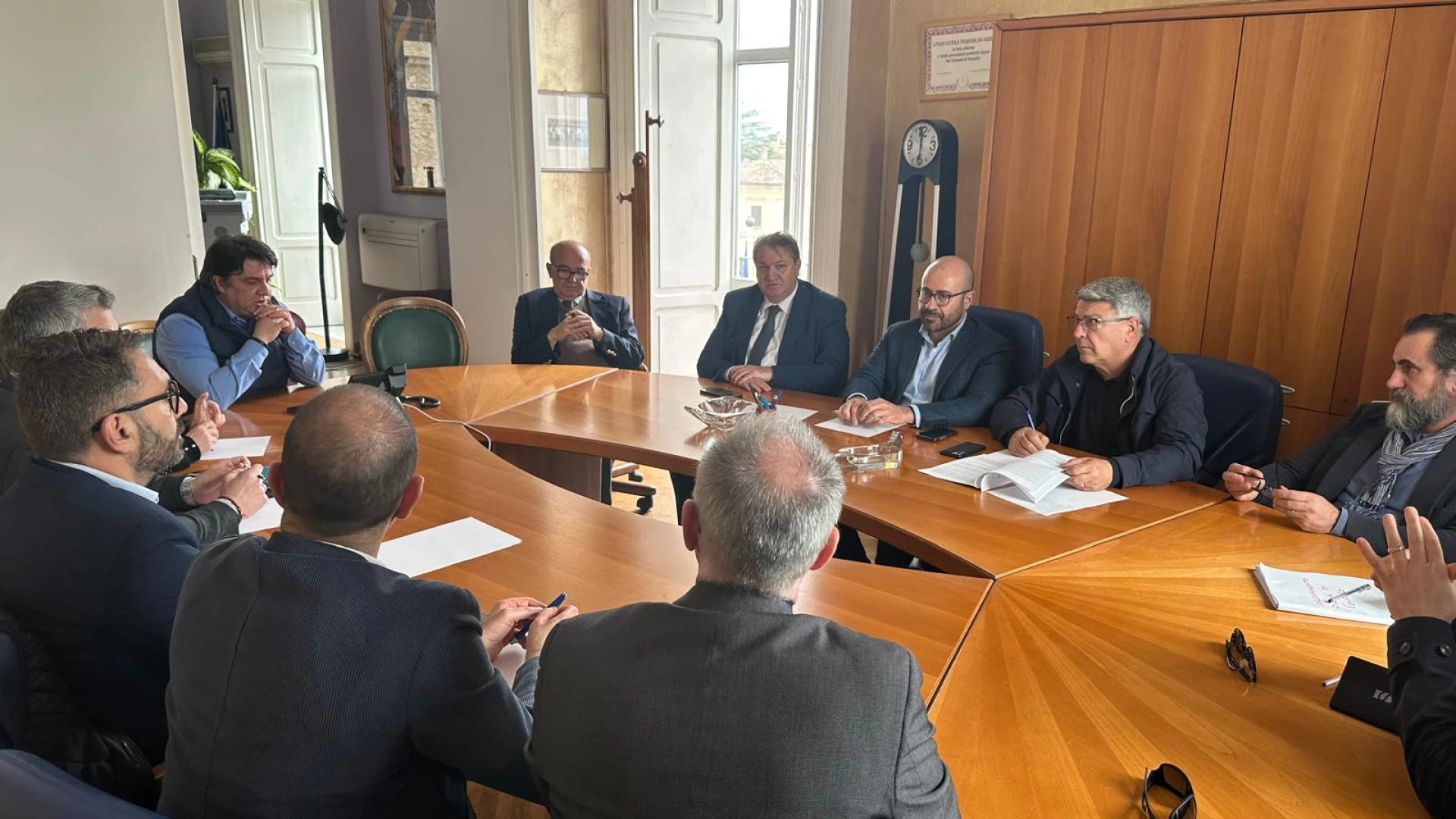 Qualità dell’aria nella Piana di Venafro e condizioni ambientali. Il presidente Roberti ed il consigliere Di Baggio hanno incontrato stamani i sindaci del territorio.